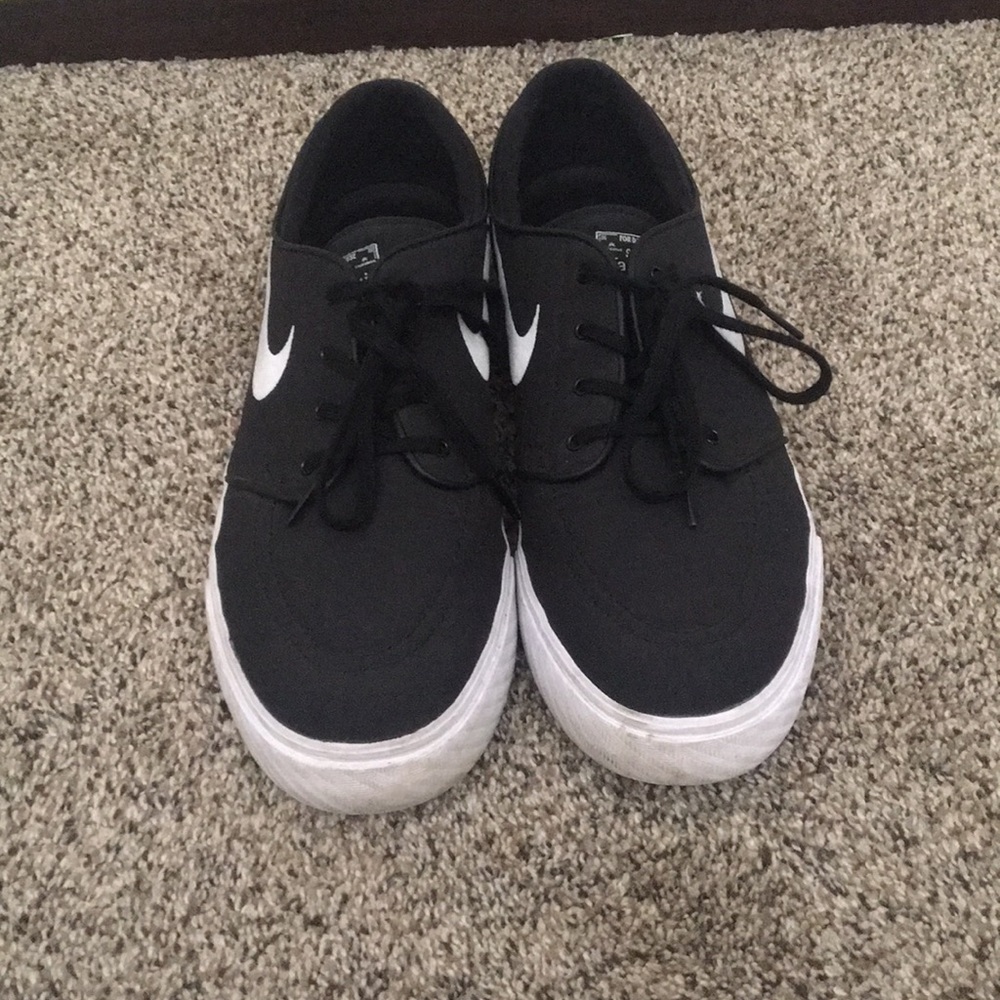 Nike janoski shoes